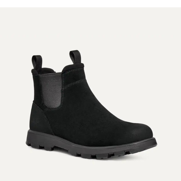 UGG Shoes - NWOT UGG Sz 40 M7 W9 Black Waterproof Suede Sherpa Hillmont Chelsea Ankle Boots
